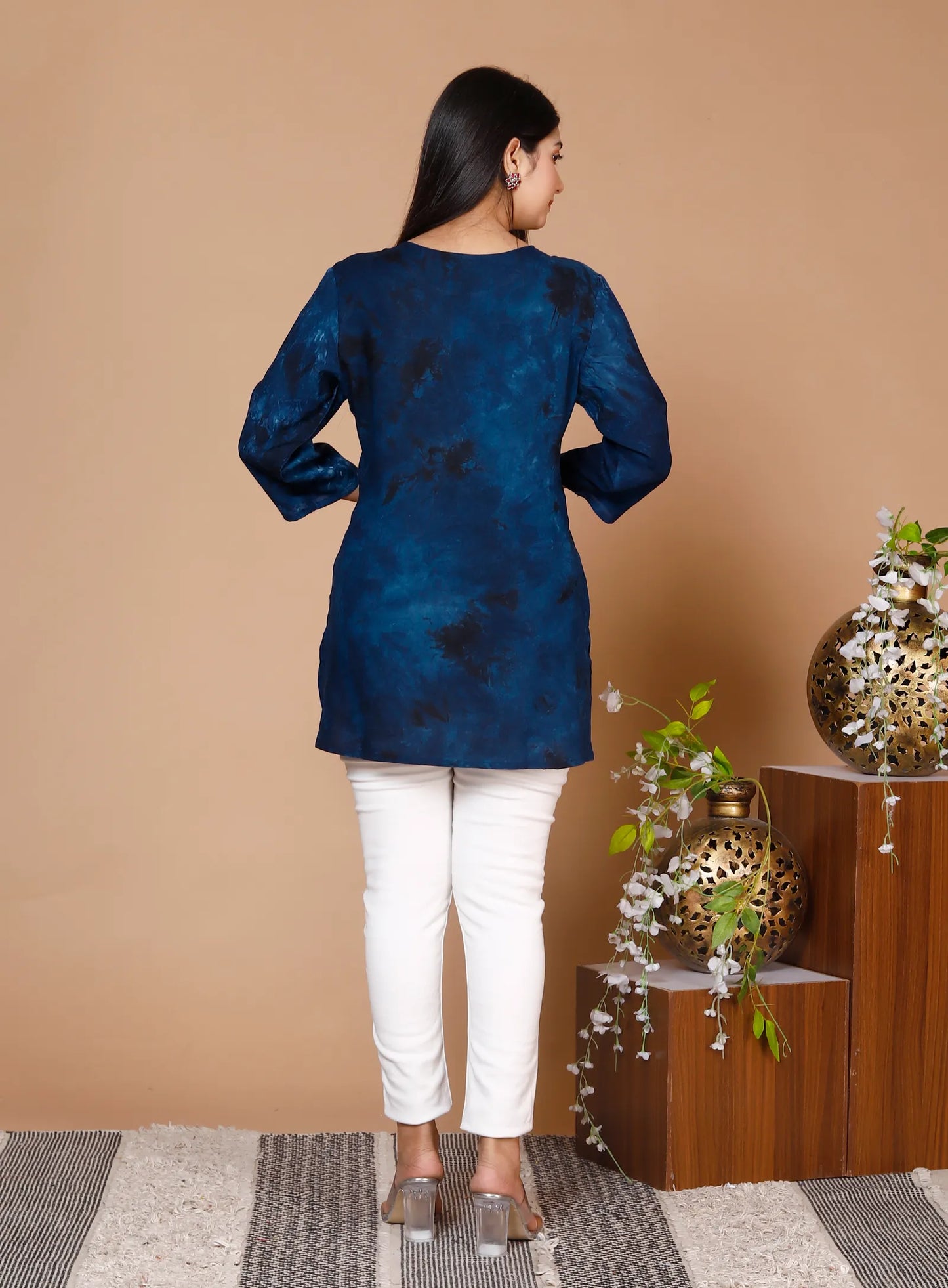 Chikankari Top