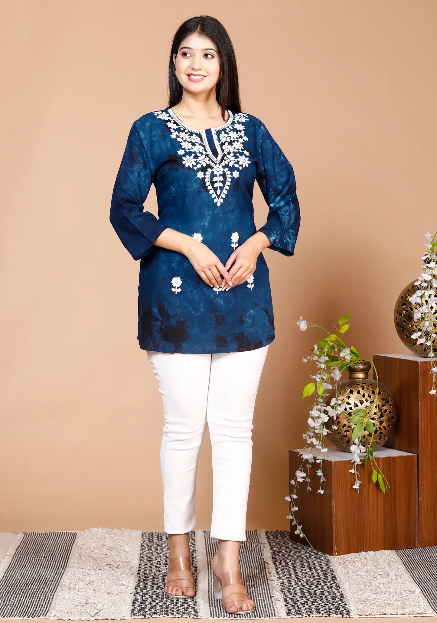 Chikankari Top