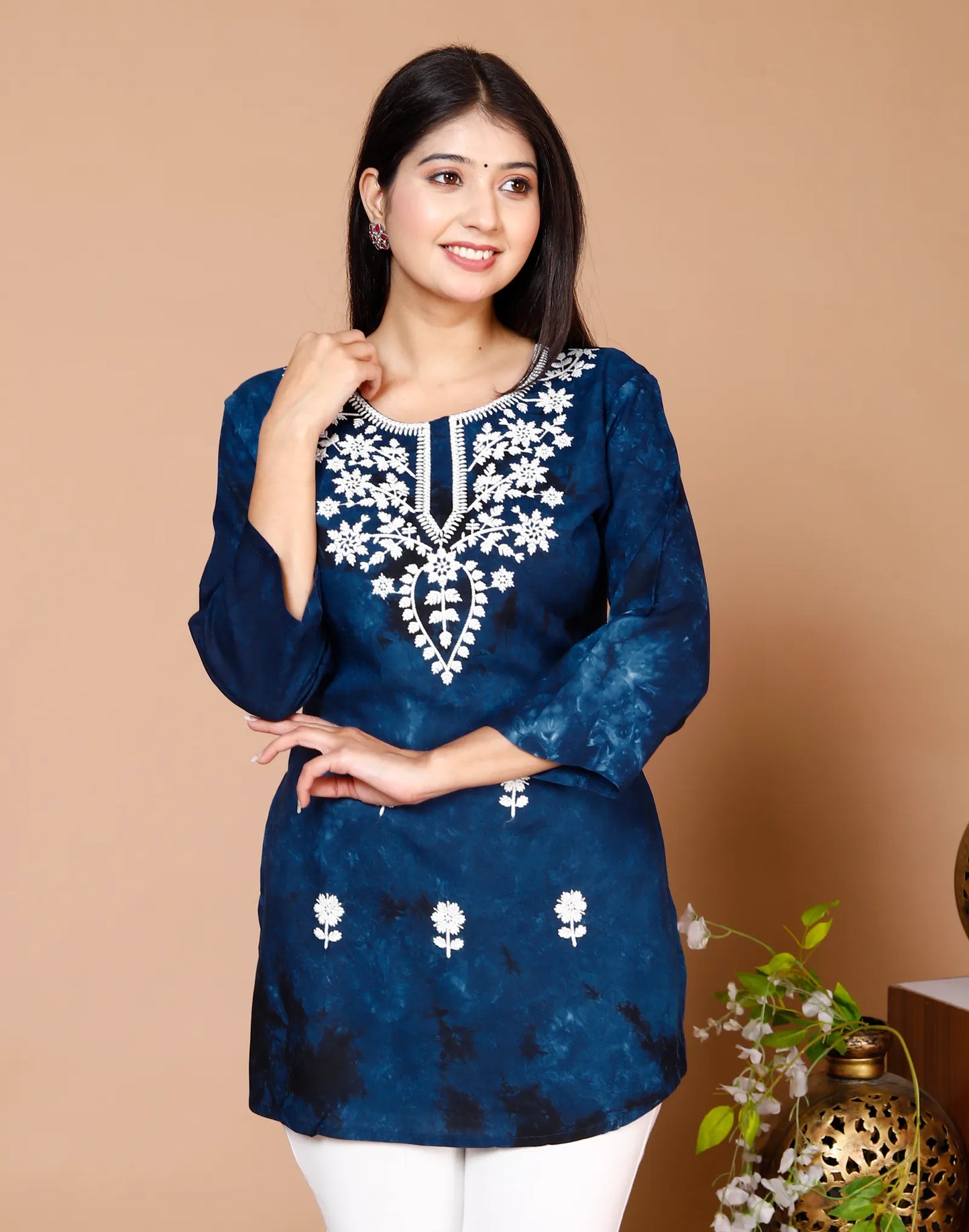 Chikankari Top