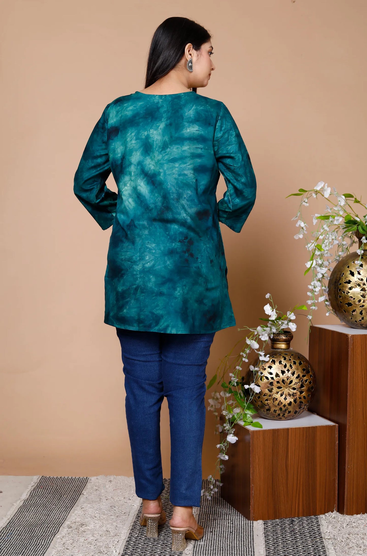 Chikankari Top