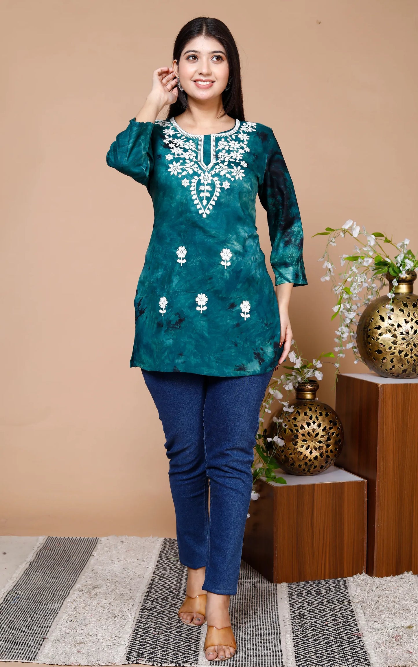 Chikankari Top