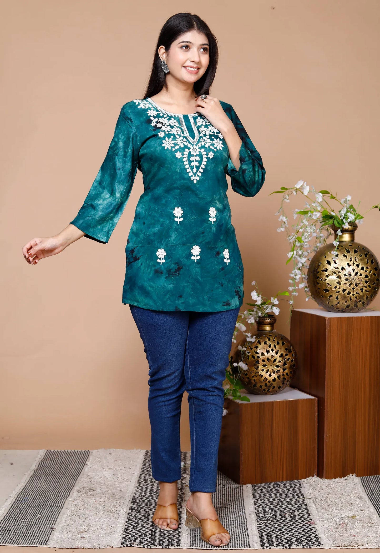 Chikankari Top