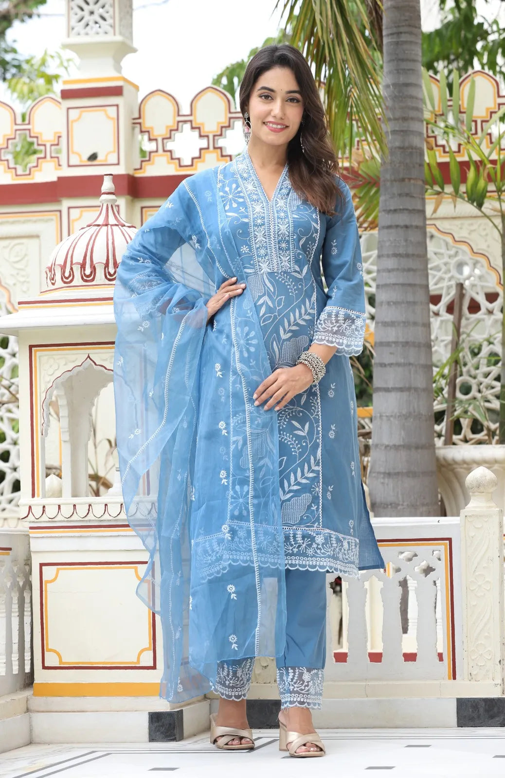 Lucknowi Suit Set