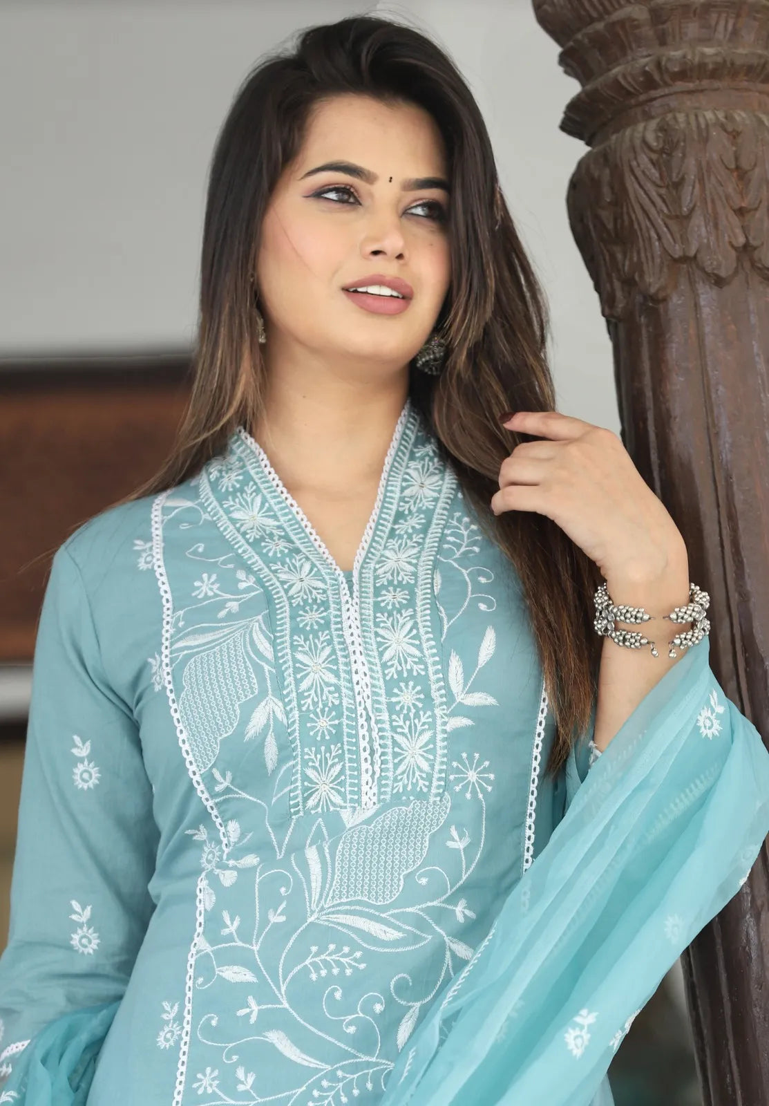 Lucknowi Suit Set