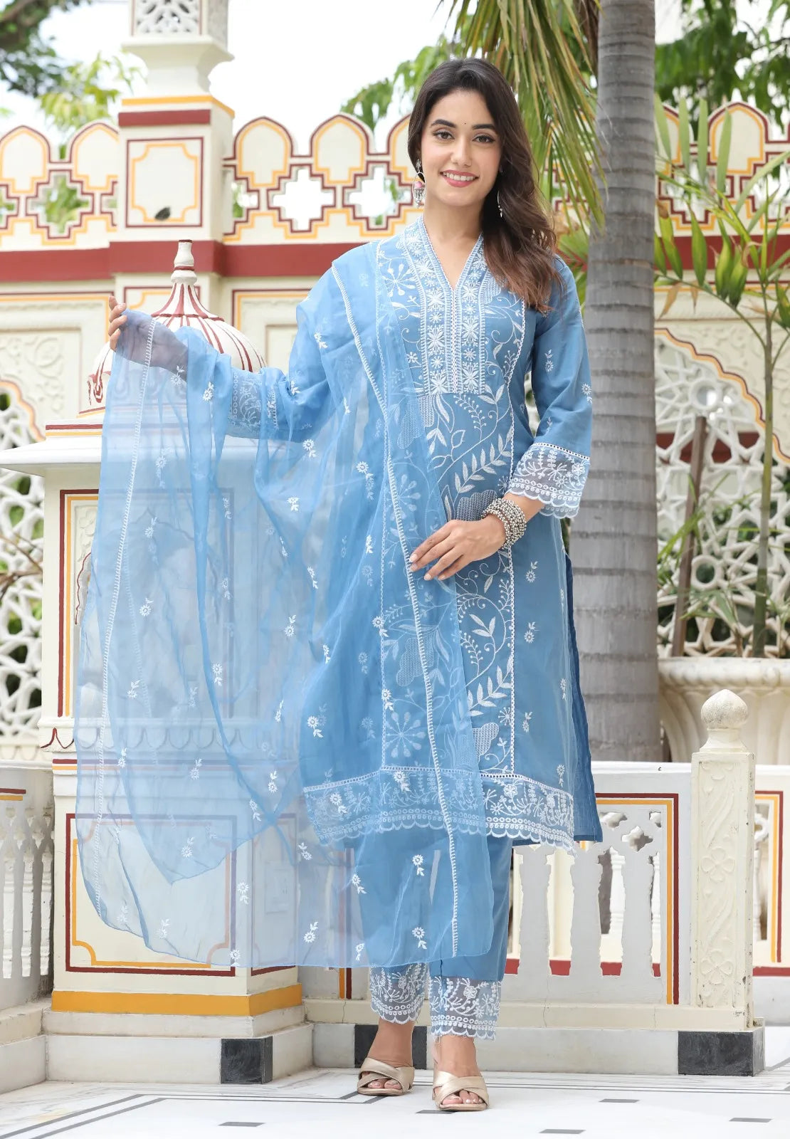 Lucknowi Suit Set